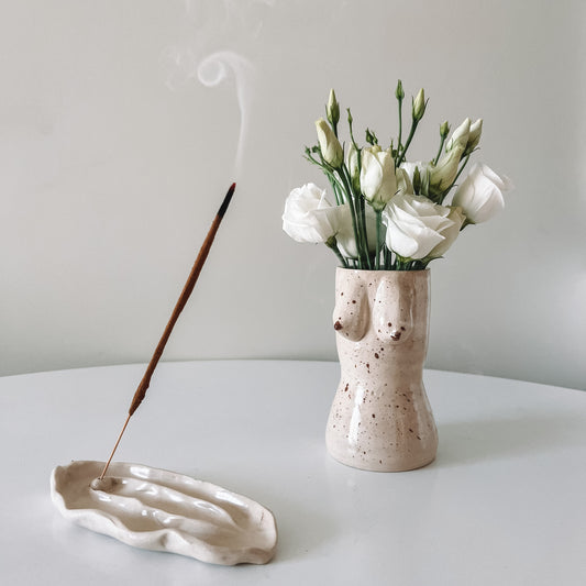 Sacred Yoni Incense Holder from Ceramic | Feminine Energy